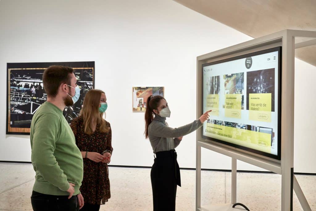 CLOSE UP Kunst und Politik